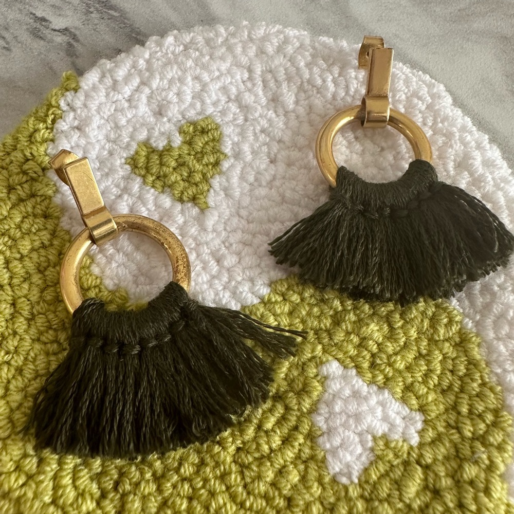 Madewell Olive threaded hoop drop earrings